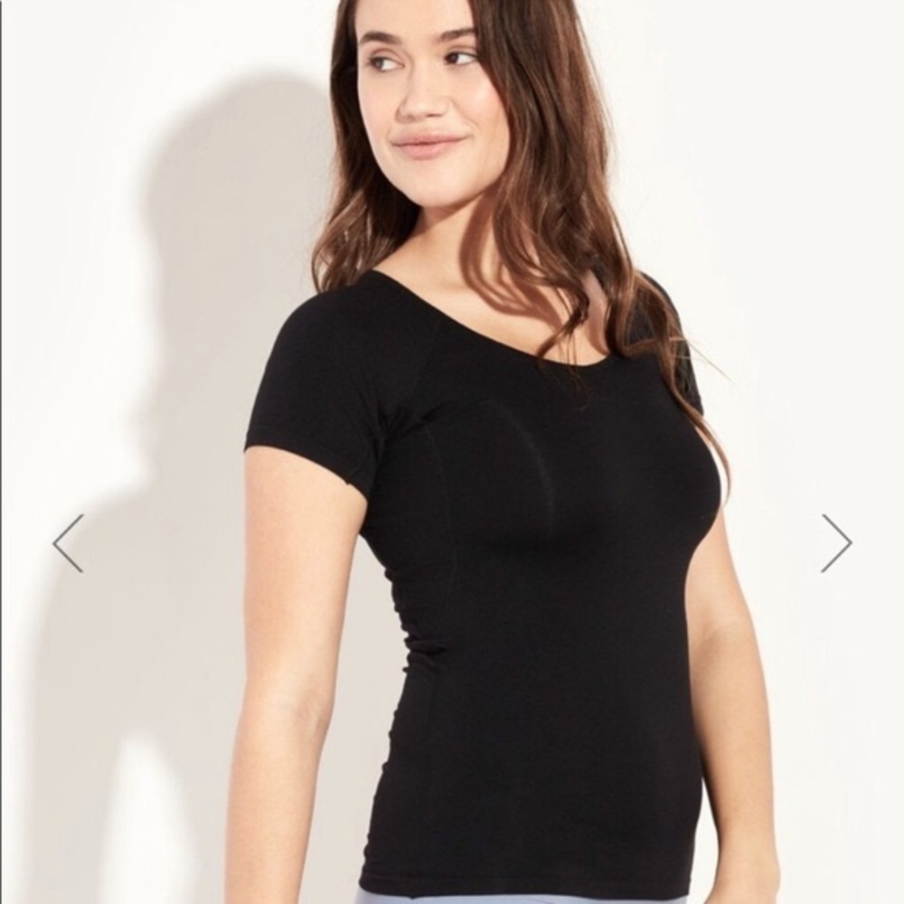 Knix Don’t sweat it sweatproof tee